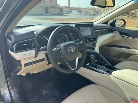 Discover undefined undefined Exterior Interior Images.Find all aspects and details of cars.