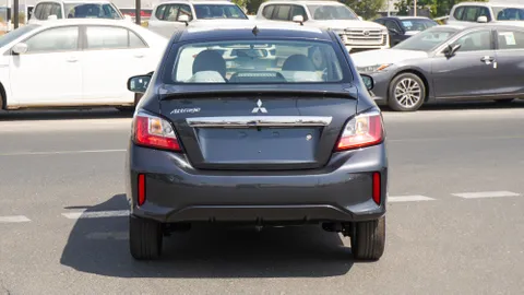 New Mitsubishi Attrage 1.2 GLX 2025