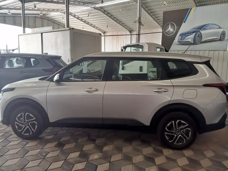 KIA Carens 2024