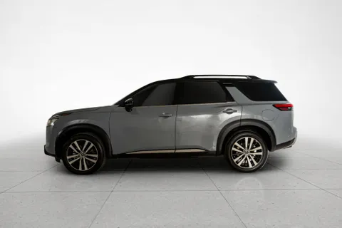 Discover undefined undefined Exterior Interior Images.Find all aspects and details of cars.