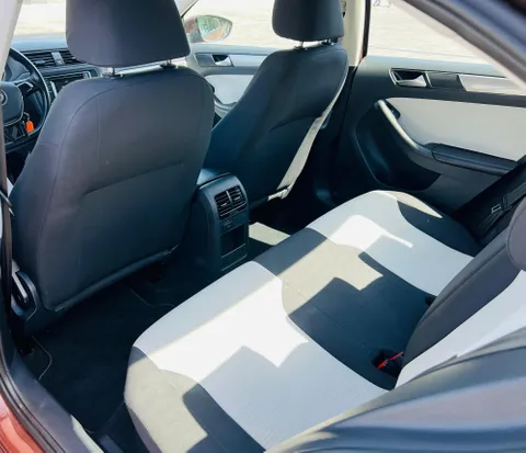 Volkswagen Jetta 2.0L Sedan 2017
