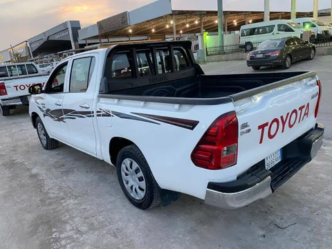 toyota toyota-hilux image Toyota Hilux 2022