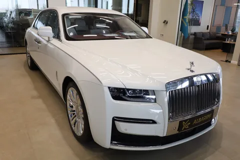 Discover undefined undefined Exterior Interior Images.Find all aspects and details of cars.