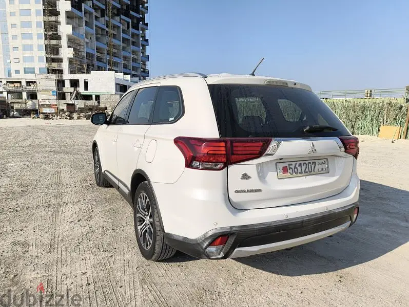 Mitsubishi Outlander 2016
