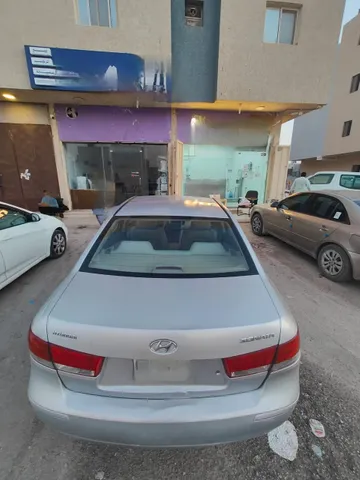 استكشف undefined undefined الصور الخارجية والداخلية. اكتشف جميع جوانب وتفاصيل السيارات.
