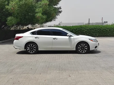Nissan Altima 2.5 SV 2018