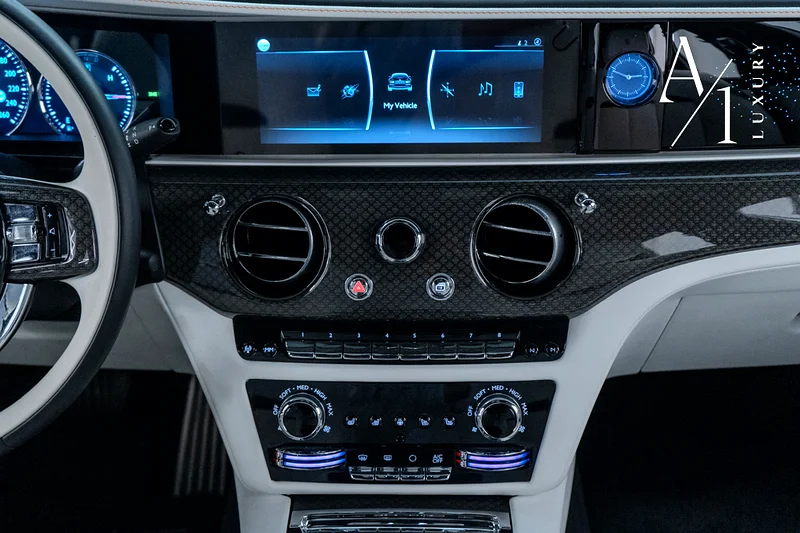 Rolls-Royce Ghost 2024