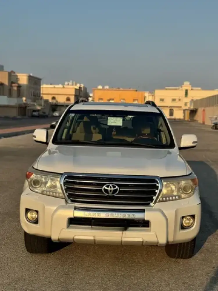 toyota toyota-land-cruiser image Toyota Land Cruiser 2018