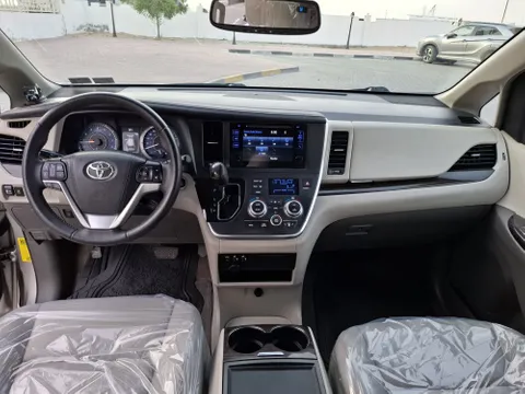 Toyota Sienna 2017