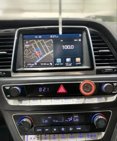 Toyota Camry 2.4 Hybrid XLE 2018