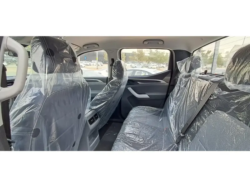 Discover undefined undefined Exterior Interior Images.Find all aspects and details of cars.