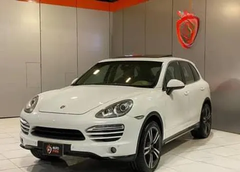 Discover undefined undefined Exterior Interior Images.Find all aspects and details of cars.