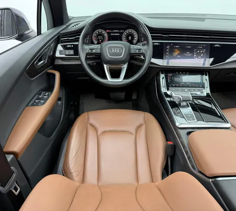 Audi Q7 55 TFSI quattro S-line (340 HP) 2021