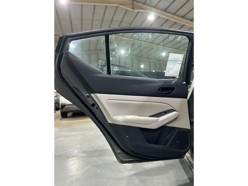 Nissan Altima 2025