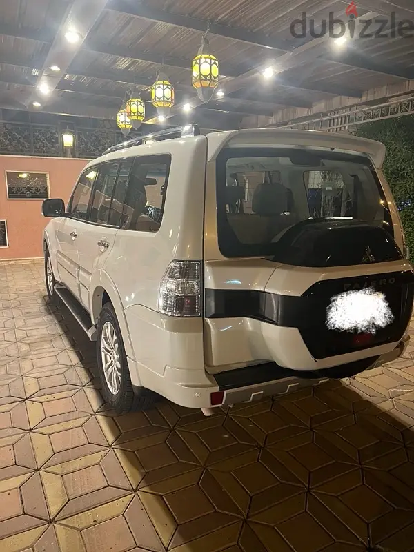 Mitsubishi Pajero 2020