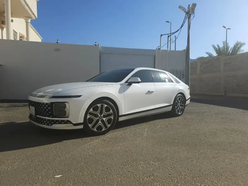 Hyundai Azera 2024
