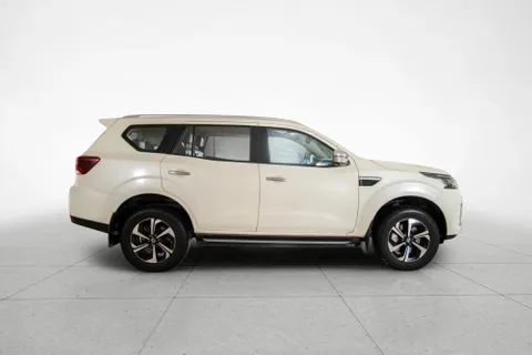 Discover undefined undefined Exterior Interior Images.Find all aspects and details of cars.