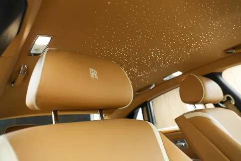 Discover undefined undefined Exterior Interior Images.Find all aspects and details of cars.