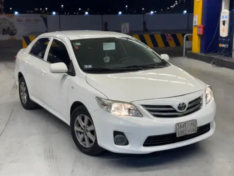toyota toyota-corolla image Toyota Corolla 2012
