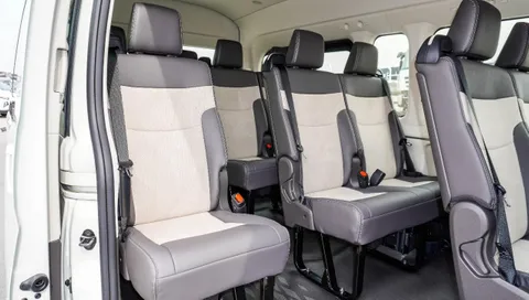 Discover undefined undefined Exterior Interior Images.Find all aspects and details of cars.