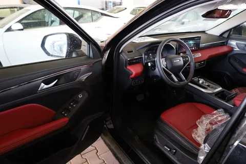 Discover undefined undefined Exterior Interior Images.Find all aspects and details of cars.