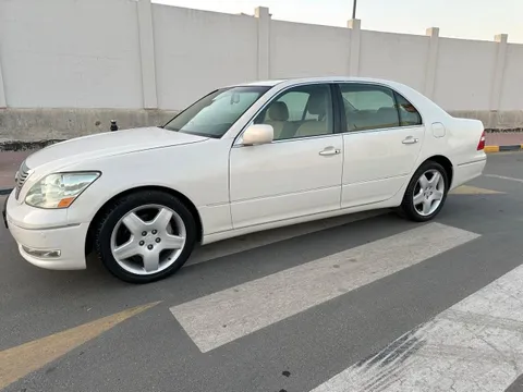 Discover undefined undefined Exterior Interior Images.Find all aspects and details of cars.
