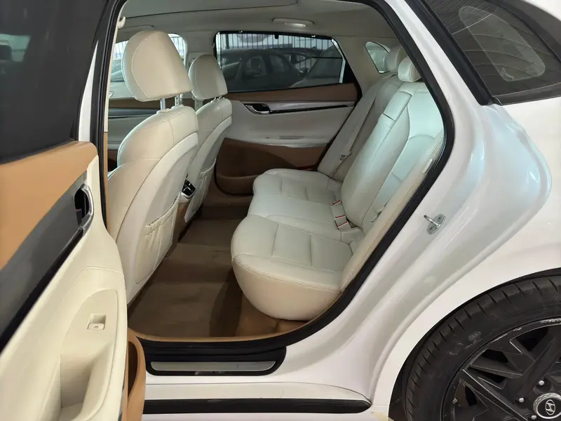 Hyundai Azera 2023