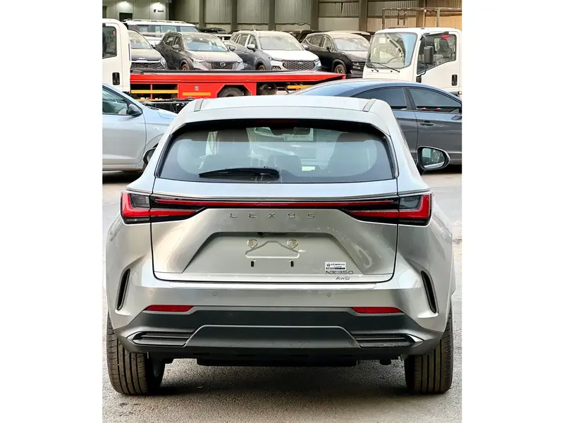 Lexus NX 2025