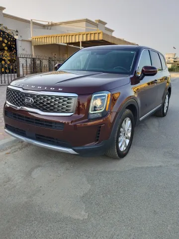 Discover undefined undefined Exterior Interior Images.Find all aspects and details of cars.