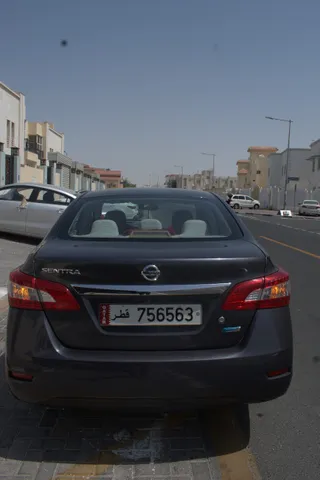 استكشف undefined undefined الصور الخارجية والداخلية. اكتشف جميع جوانب وتفاصيل السيارات.