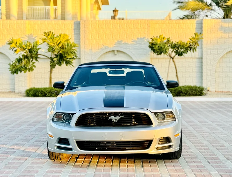2014 FORD MUSTANG SOFT TOP CONVERTIBLE 3.7L IN VERY EXCELLENT CONDITION
