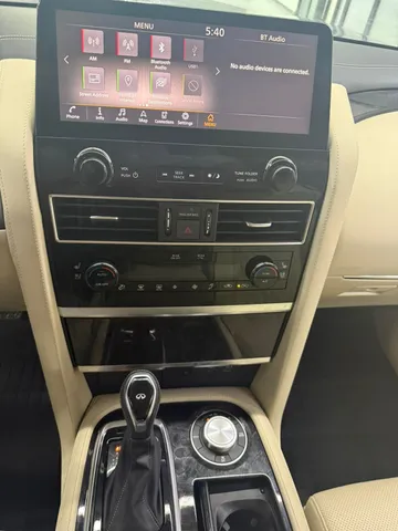 Infiniti QX80 5.6L Luxury 2023
