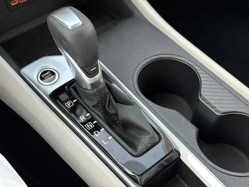 Nissan Altima 2025