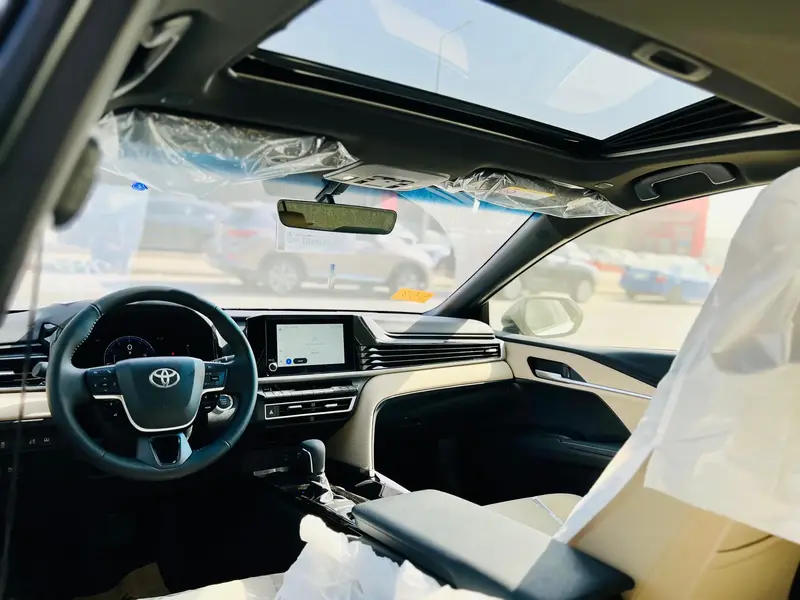 Discover undefined undefined Exterior Interior Images.Find all aspects and details of cars.