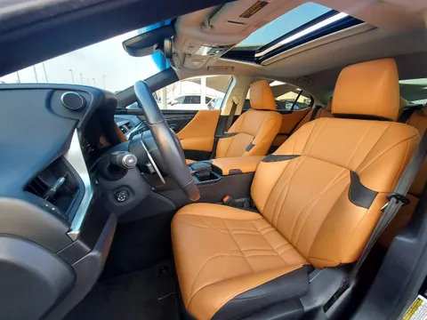 Lexus ES 350 4 door 3.5L 2020