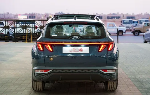 Discover undefined undefined Exterior Interior Images.Find all aspects and details of cars.