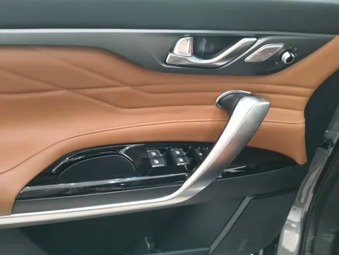 New Changan CS95  2.0T Royal (7-Seater) AWD 2025