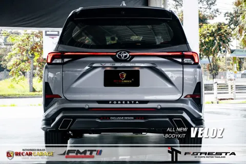 Discover undefined undefined Exterior Interior Images.Find all aspects and details of cars.