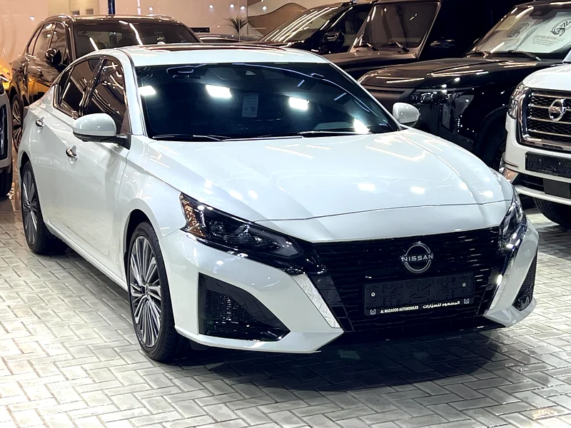 Nissan Altima 2025
