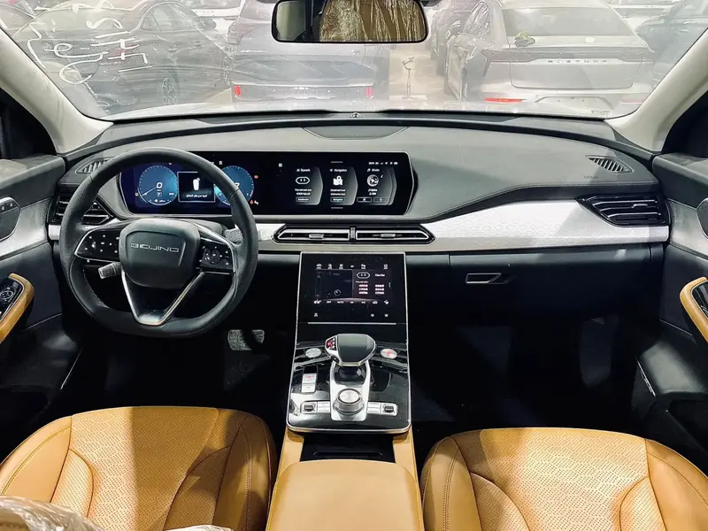 Discover undefined undefined Exterior Interior Images.Find all aspects and details of cars.