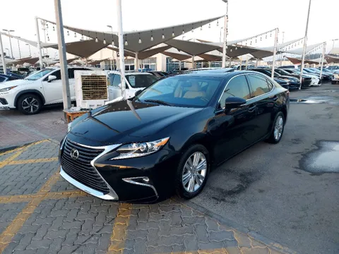 Lexus ES 350 4 door 3.5L 2015