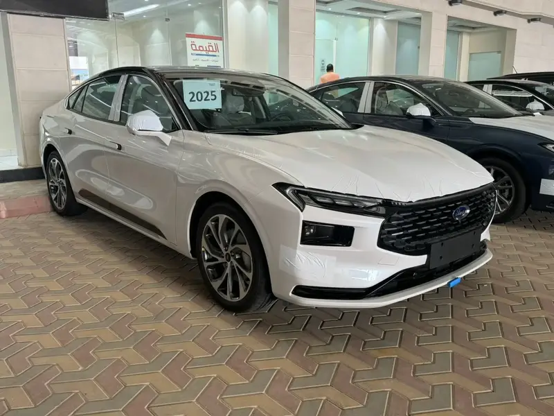 Ford Taurus 2025