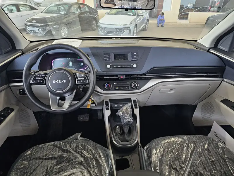 Discover undefined undefined Exterior Interior Images.Find all aspects and details of cars.