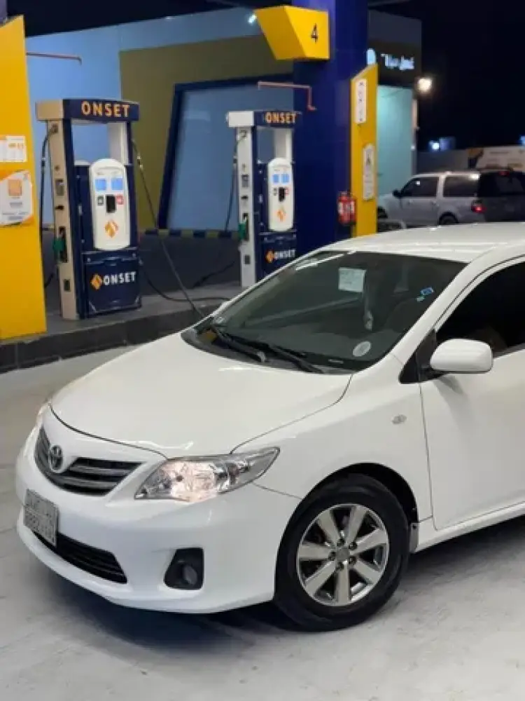toyota toyota-corolla image Toyota Corolla 2012