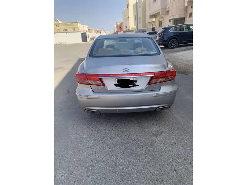 Hyundai Azera 2011