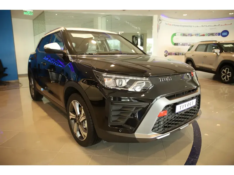 Discover undefined undefined Exterior Interior Images.Find all aspects and details of cars.