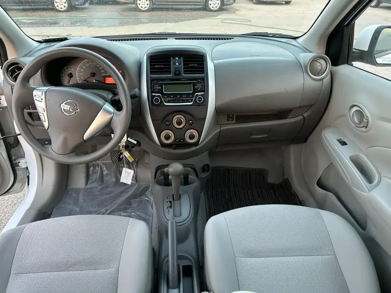 Nissan Sunny 2022