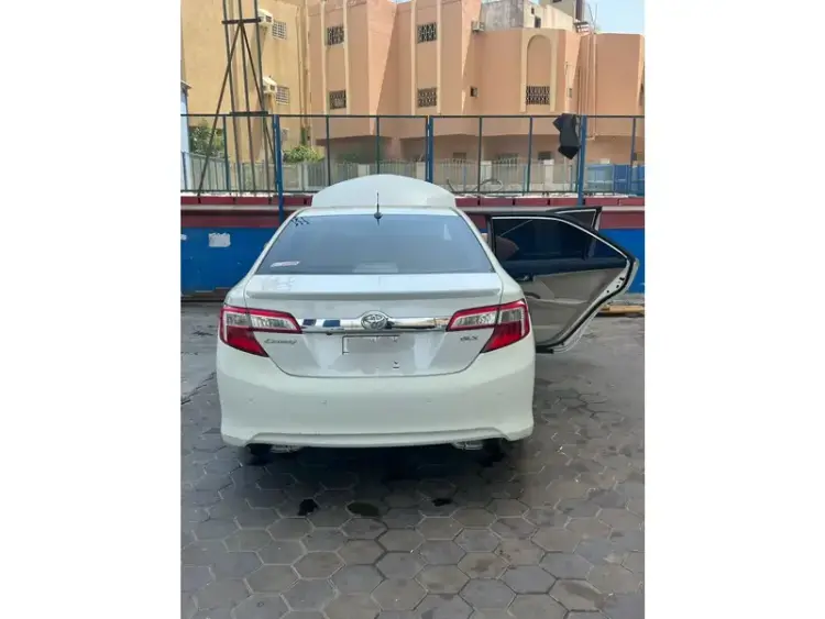 toyota toyota-camry image Toyota Camry 2014