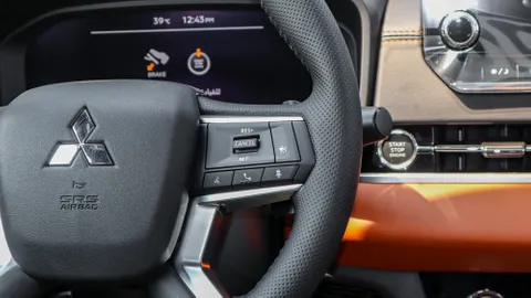 New Mitsubishi Outlander 2.5L GLX Full Option AWD 2025