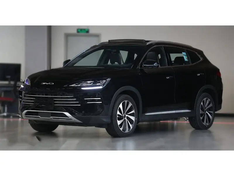 Discover undefined undefined Exterior Interior Images.Find all aspects and details of cars.